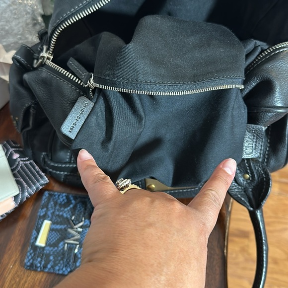 SOLD EUC Chloe’ Paddington Large black leather purse with lock and key - Picture 17 of 17